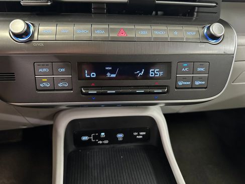 Used 2024 Hyundai Kona SEL image 15