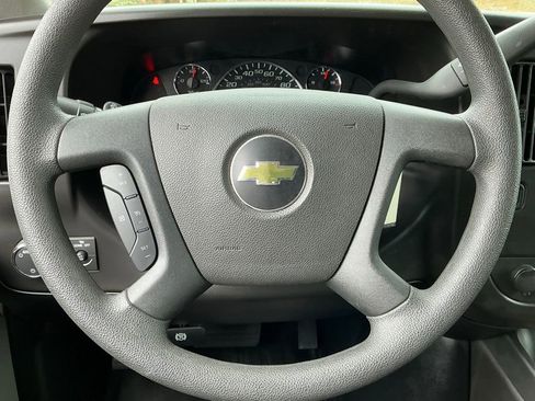 Used 2024 Chevrolet Express 2500 w/ Driver Convenience Package image 33