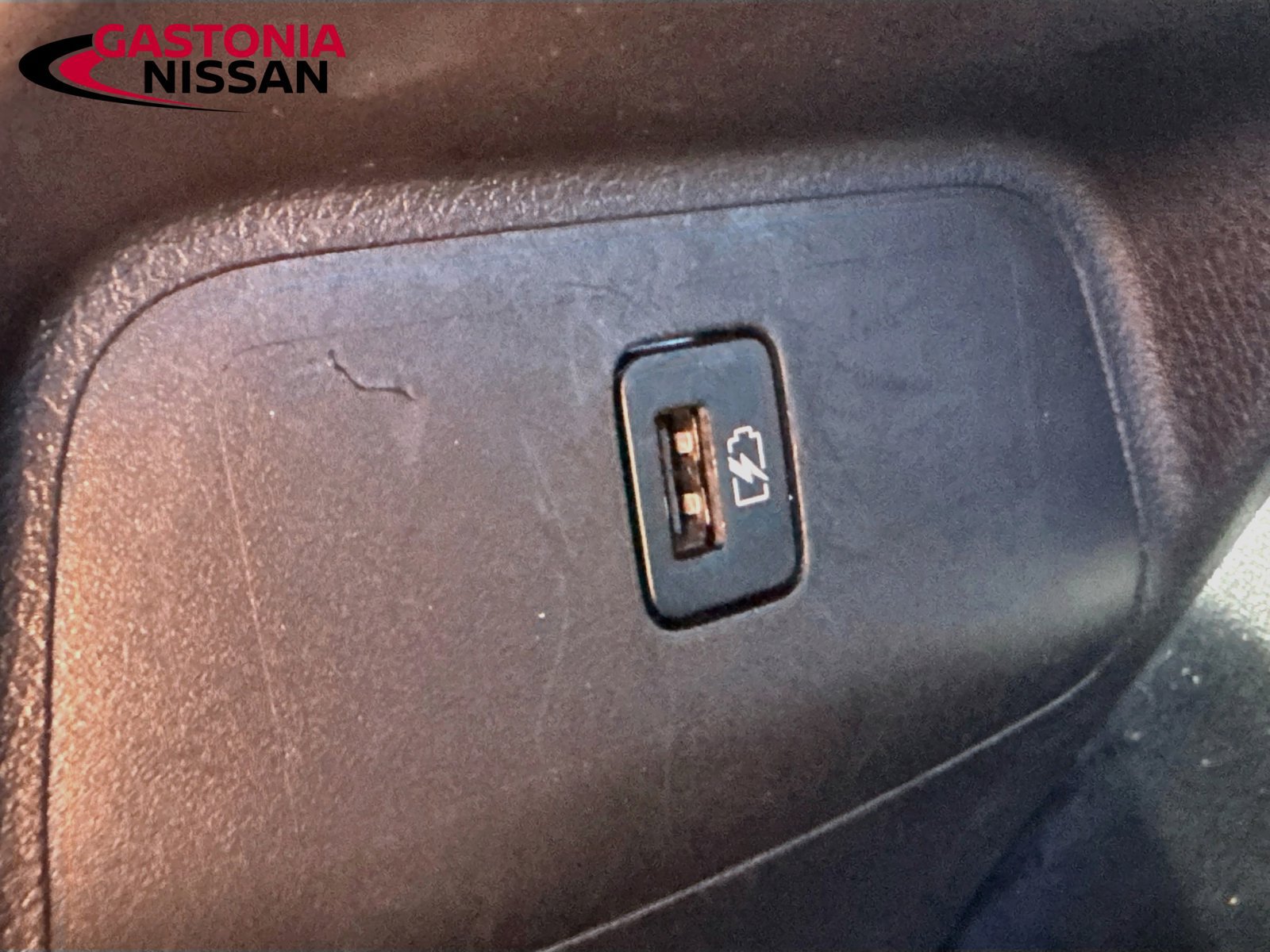 Used 2025 Nissan Sentra SV w/ All-Weather Package FWD image 33