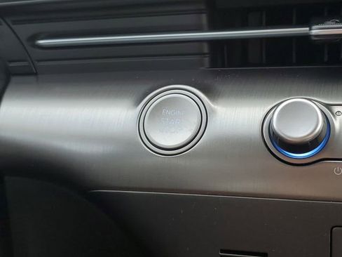 Used 2025 Hyundai Kona SEL image 32