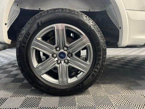 Used 2019 Ford F150 XLT w/ Equipment Group 302A Luxury AWD/4WD image 32
