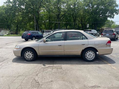 Used 2001 Honda Accord LX image 8