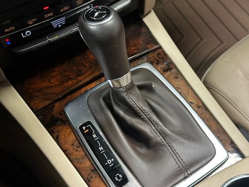 Used 2013 Mercedes-Benz E 350 Cabriolet w/ Premium 1 Pkg image 37
