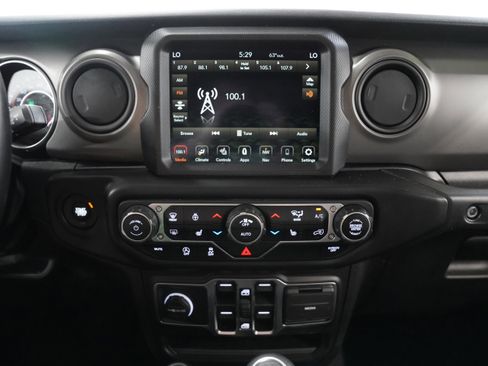Used 2022 Jeep Wrangler Unlimited Sport AWD/4WD image 22