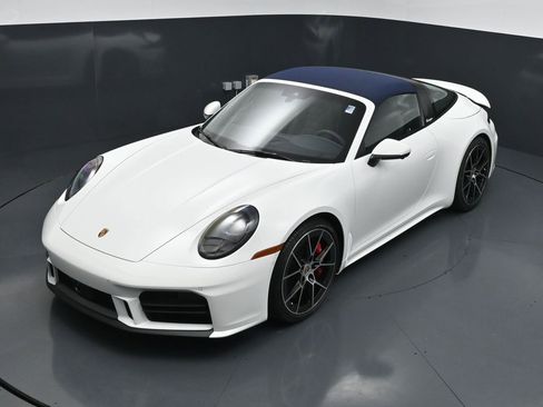 Certified 2026 Porsche 911 Targa 4S AWD/4WD image 13