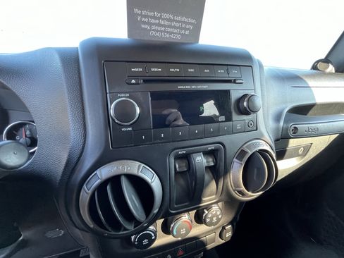 Used 2012 Jeep Wrangler Sport image 22