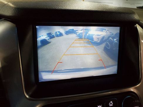 Used 2017 Chevrolet Suburban Premier image 41