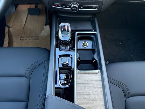 New 2026 Volvo XC60 B5 Core AWD/4WD image 11