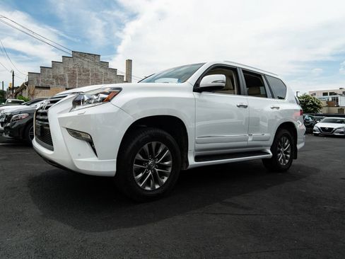 Used 2018 Lexus GX 460 Luxury AWD/4WD image 7