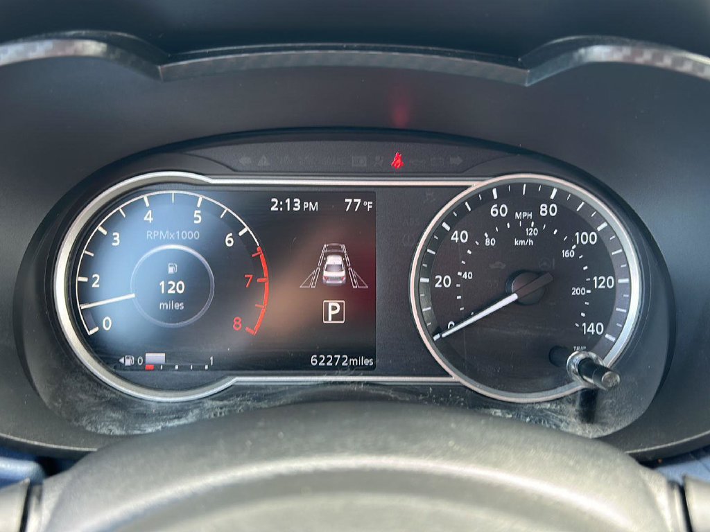 Used 2024 Nissan Versa SV FWD image 8