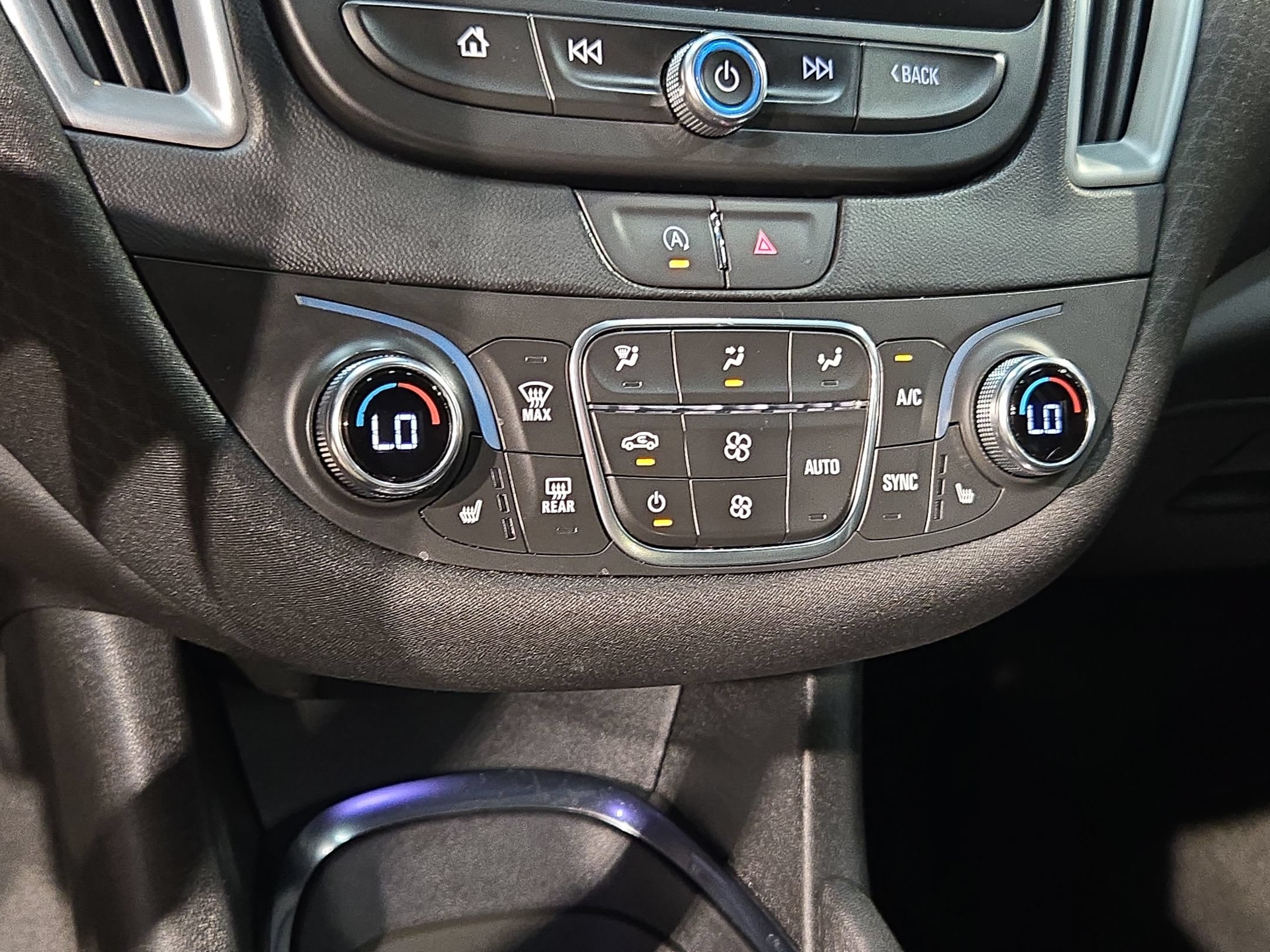 Used 2024 Chevrolet Malibu LT FWD image 26
