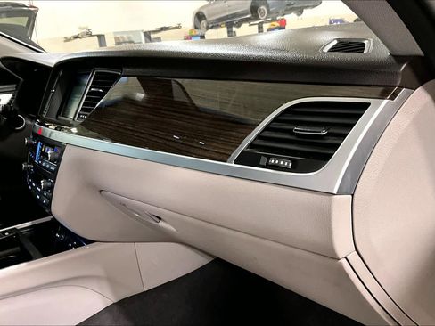 Used 2017 Genesis G80 3.8 image 18