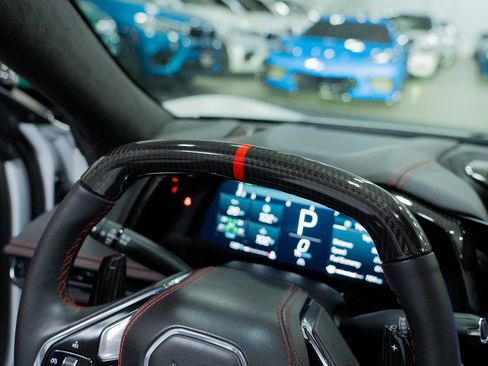 Used 2023 Chevrolet Corvette Z06 w/ Z07 Performance Package RWD image 38