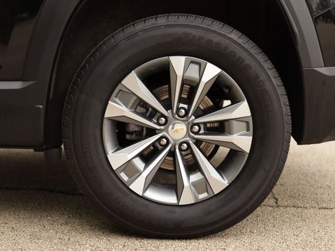 Used 2025 Chevrolet Equinox LT FWD image 35