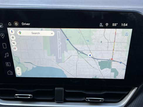 Used 2026 Chevrolet Equinox LT image 11