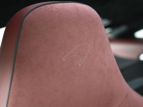 Used 2023 McLaren GT image 27