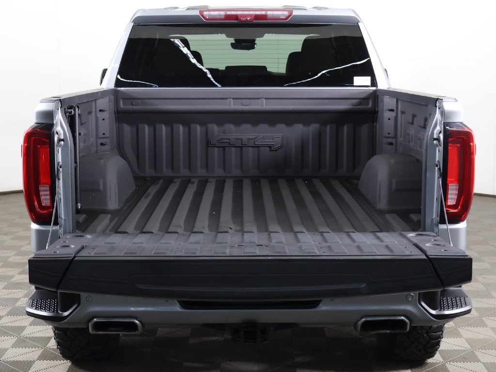 Used 2023 GMC Sierra 1500 AT4 w/ Technology Package AWD/4WD image 23