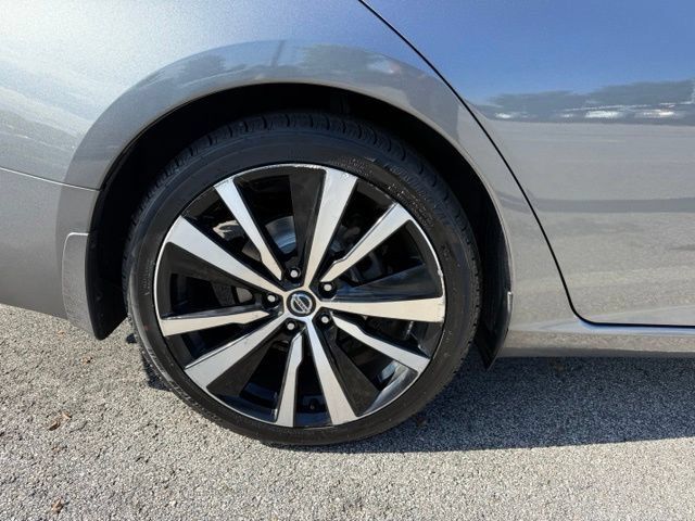 Used 2022 Nissan Altima 2.5 SR FWD image 14