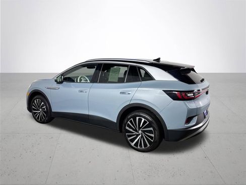Certified 2023 Volkswagen ID.4 Pro S Plus AWD/4WD image 8