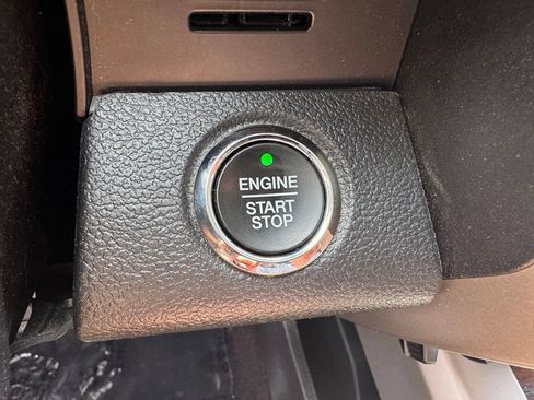 Used 2015 Ford F150 Lariat w/ Equipment Group 501A Mid AWD/4WD image 17