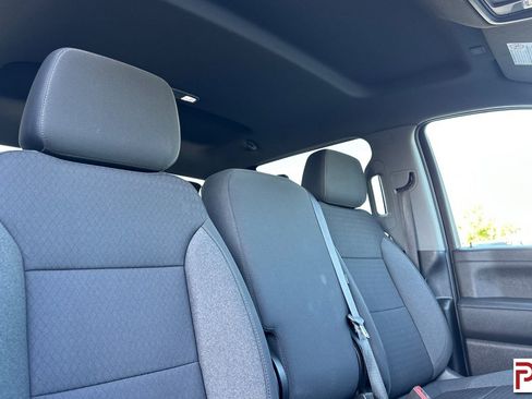 Used 2022 GMC Sierra 2500 SLE w/ Fleet Comfort Package image 19