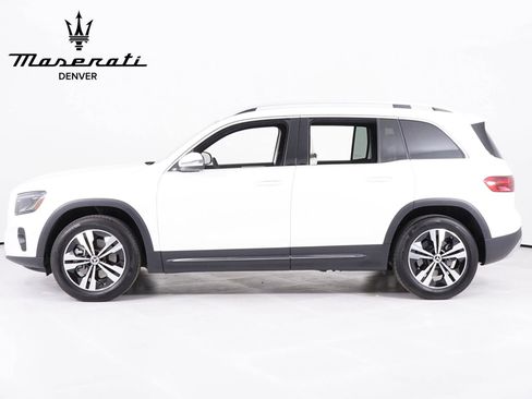 Used 2025 Mercedes-Benz GLB 250 4MATIC image 2