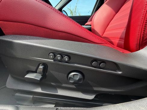 Used 2024 Alfa Romeo Giulia Veloce RWD image 36