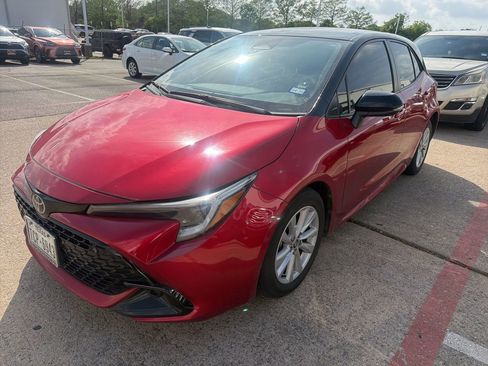 Used 2023 Toyota Corolla SE image 1