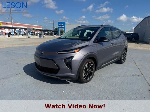 Certified 2023 Chevrolet Bolt EUV Premier w/ Sun & Sound Package FWD image 1