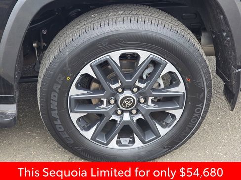 Used 2023 Toyota Sequoia Limited image 44