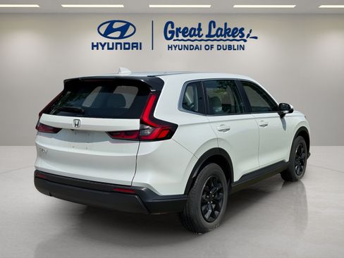 Used 2023 Honda CR-V LX image 5