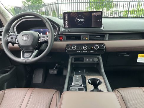 New 2026 Honda Pilot Elite image 9