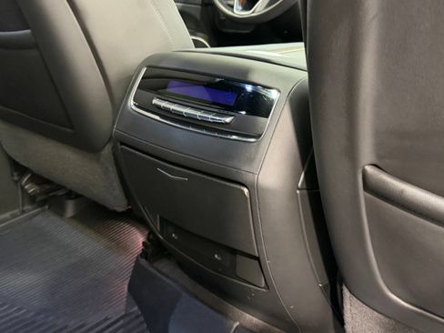 Used 2023 Cadillac Escalade Premium Luxury AWD/4WD image 51