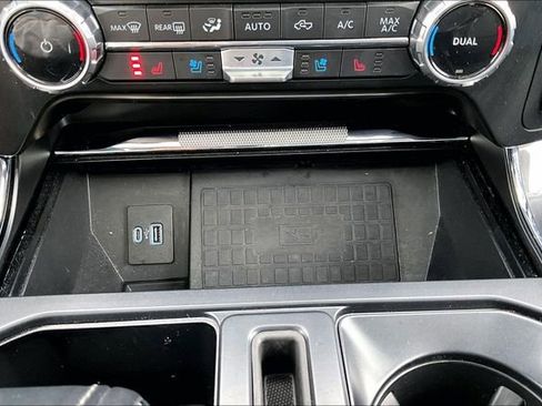 Used 2022 Ford F150 Lariat image 16