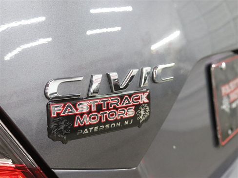 Used 2020 Honda Civic Sport image 9