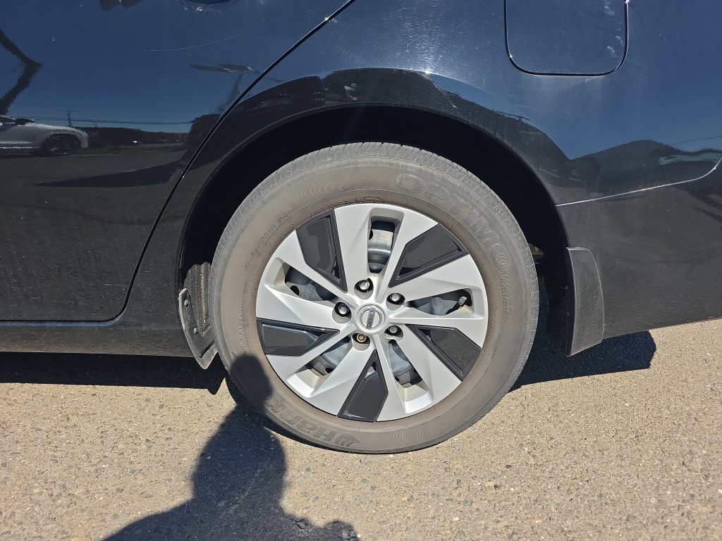 Used 2019 Nissan Altima 2.5 S FWD image 12