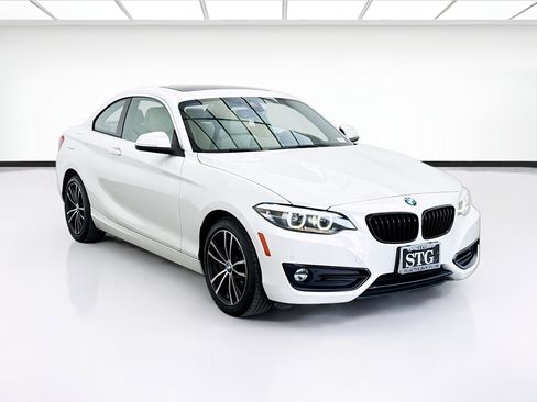 Used 2021 BMW 230i Coupe RWD image 3