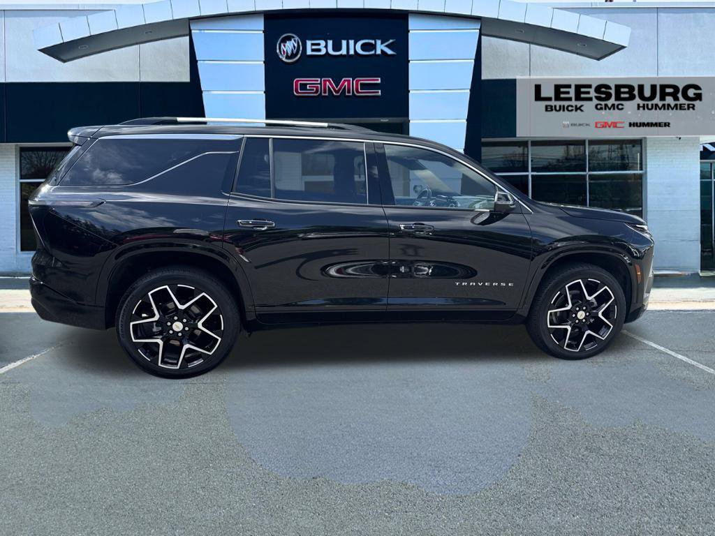 Used 2026 Chevrolet Traverse High Country w/ LPO, Floor Liner Package AWD/4WD image 8