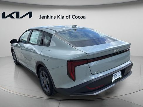 New 2026 Kia K4 FWD image 6