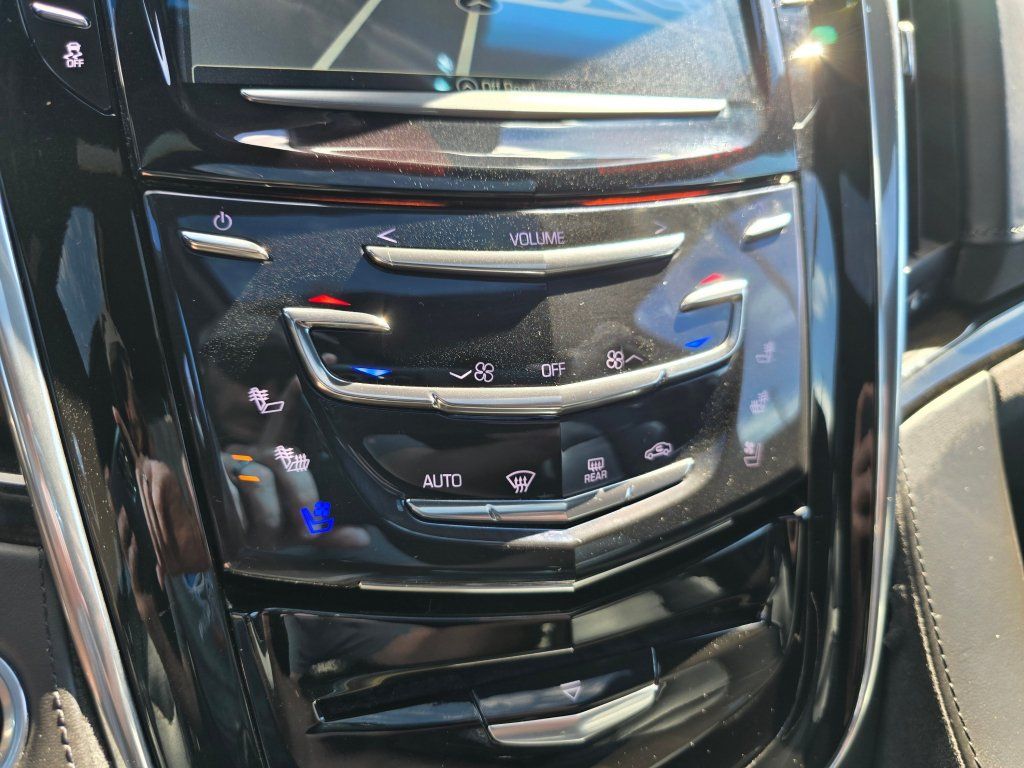 Used 2018 Cadillac Escalade ESV Platinum AWD/4WD image 13