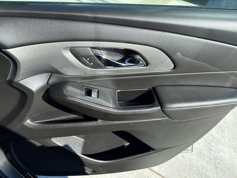 Used 2023 Chevrolet Traverse LT w/ LPO, Floor Liner Package image 20