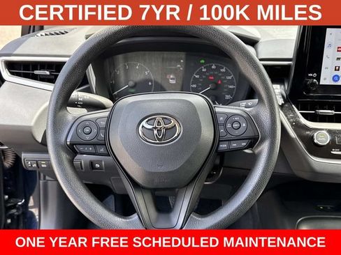Used 2025 Toyota Corolla LE w/ LE Premium Package FWD image 18