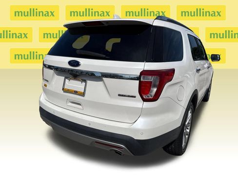 Used 2016 Ford Explorer Limited FWD image 4