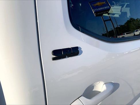 Used 2022 Toyota Tacoma SR5 image 9