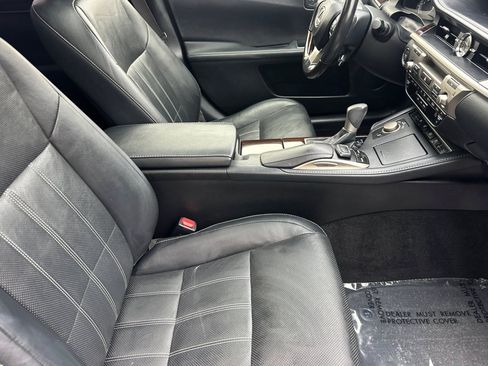 Used 2016 Lexus ES 350 w/ Luxury Package w/Wood Trim FWD image 31
