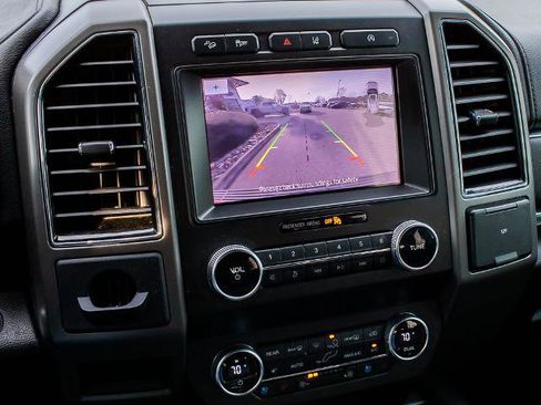 Certified 2020 Ford Expedition XLT w/ Equipment Group 202A image 21