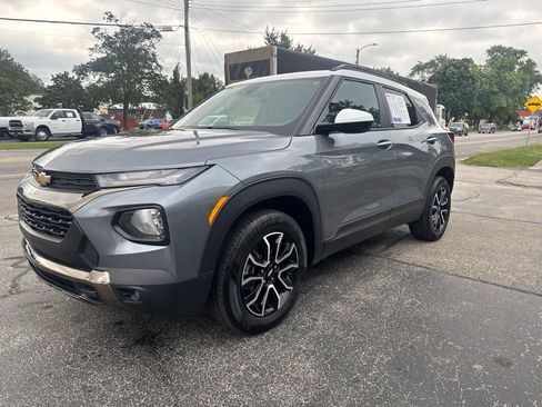 Used 2021 Chevrolet TrailBlazer ACTIV w/ Sun and Liftgate Package AWD/4WD image 3