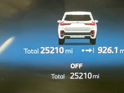 Used 2025 BMW X1 xDrive28i AWD/4WD image 16