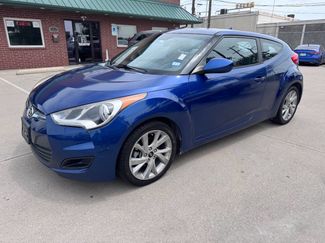Used 2016 Hyundai Veloster FWD video 1