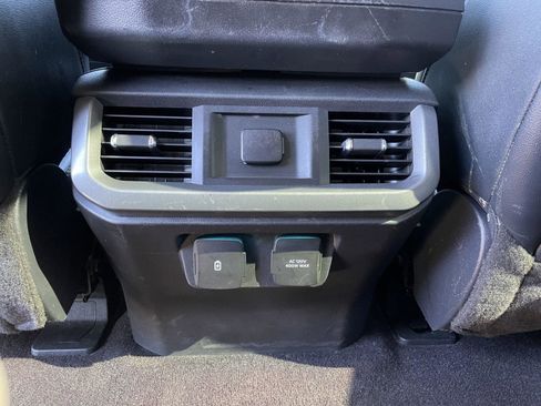 Used 2021 Ford F150 Lariat image 39